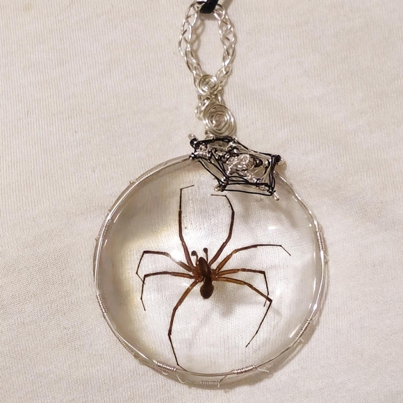 Artisan Jewelry - Silver Spider Pendant Necklace